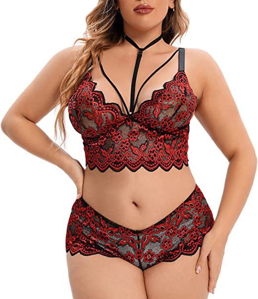 Plus size model wearing a red lace longline bralette with a choker and matching high-waisted briefs. - Image 10