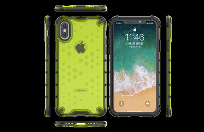 Funda Protectora iPhone SE3 con Diseño Panal Antigolpes - Image 3