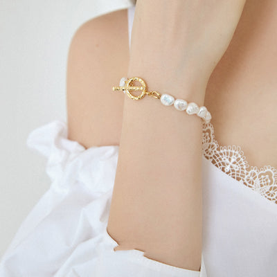 Pulsera de Perlas Barrocas Vintage con Diseño Natural - Image 3
