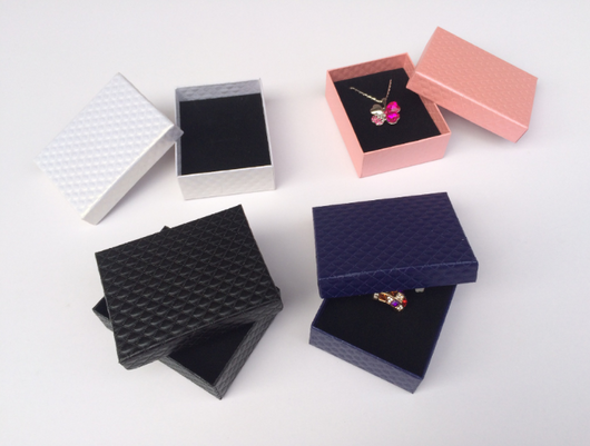 Estuche Multicolor para Joyas - Caja de Presentación Premium para Anillos, Collares y Aretes - Image 4