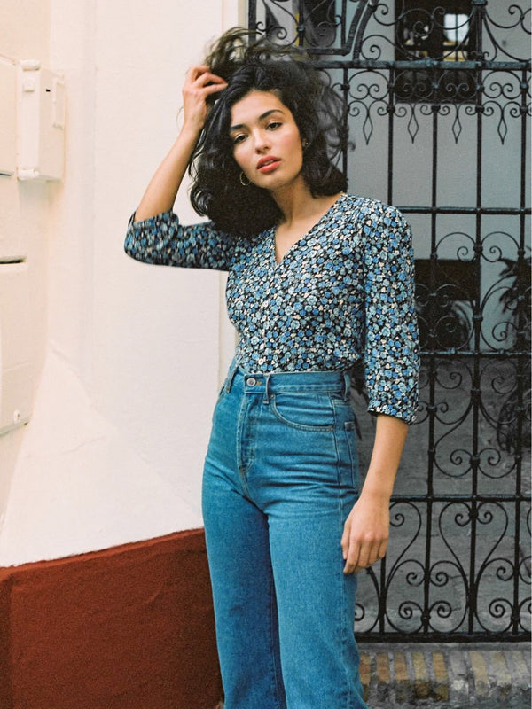 Blusa Retro Cropped con Botones y Mangas Cortas - Image 9