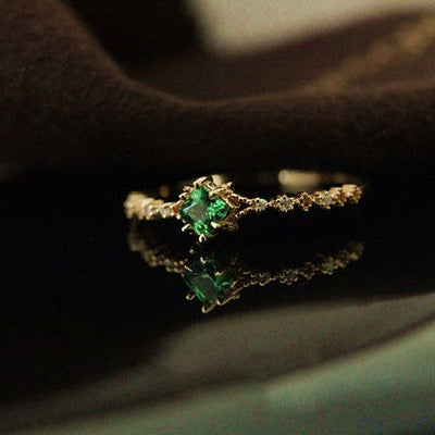 Anillo Vintage con Tsavorita Natural y Diamantes - Image 10