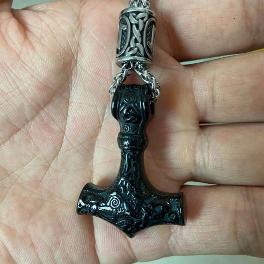 Colgante Martillo de Thor en Acero Inoxidable Dorado - Image 12