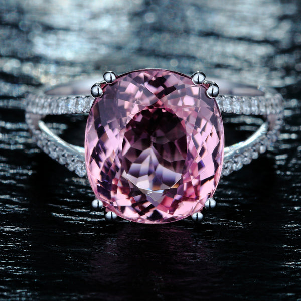 Anillo de Compromiso Europeo Americano con Incrustaciones de Diamantes