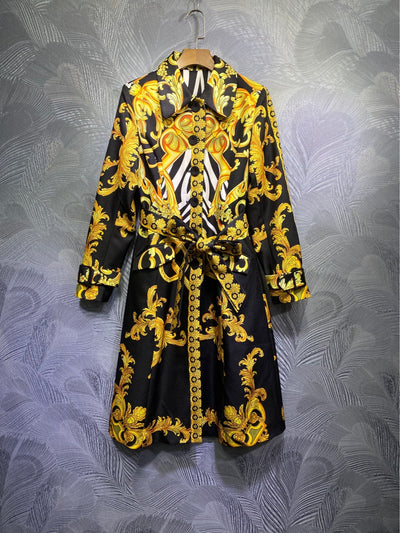 Gabardina Larga con Cinturón Estampado y Mangas Largas
