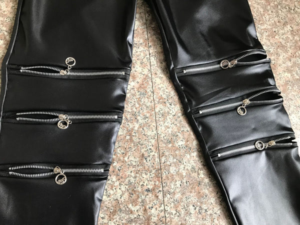 Leggins de Cuero con Tres Cierres en la Rodilla y Largo Nueve Puntos