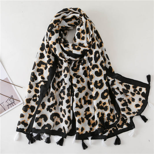 Pañuelo Estampado de Leopardo - Image 2
