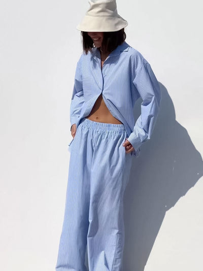 Conjunto Ejecutivo de Blusa Rayada y Pantalón para Mujer - Image 3