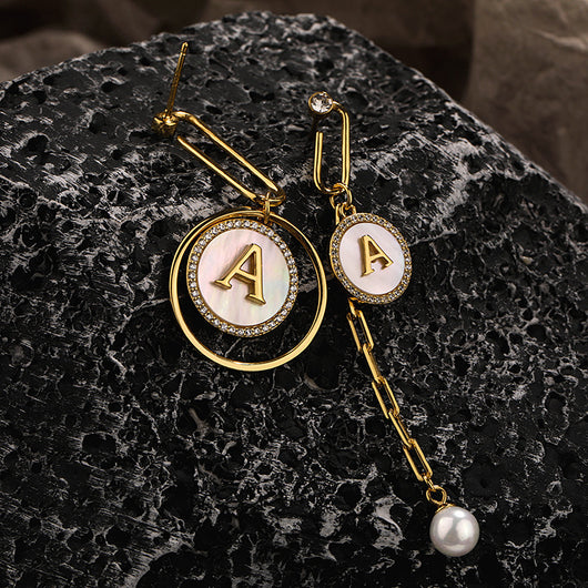 Aretes de Plata Esterlina Asimétricos con Letras Personalizadas - Image 9