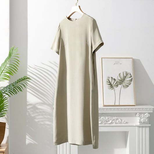 Vestido de Seda Minimalista y Elegante para Mujer - Image 3