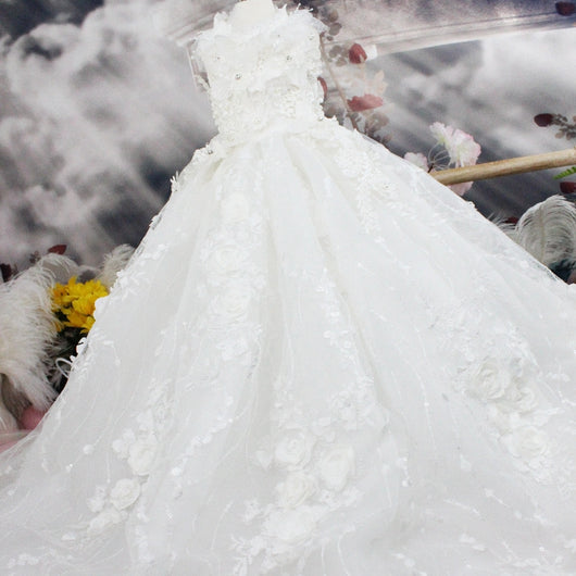 Vestido de Novia con Cola Bordada de Lujo - Image 6