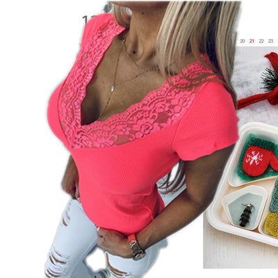 Camiseta con Detalles Recortados para Mujer - Image 11