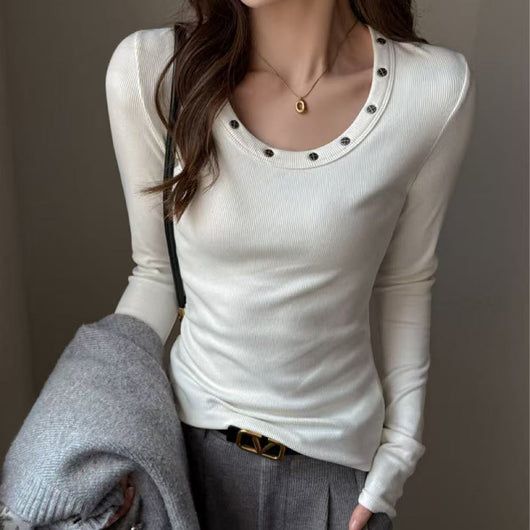 Remera Manga Larga Cuello Redondo con Tachas para Mujer