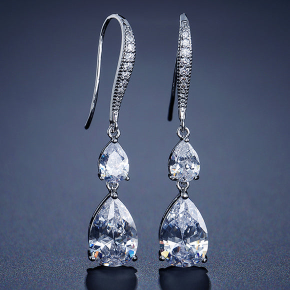 Aretes de Zircón Gota de Agua RAKOL - Elegancia Simple para Toda Ocasión