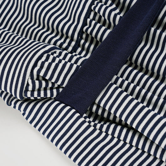 Blusa Rayada de Cintura Alta con Detalle de Encaje y Manga Larga Versátil - Image 19