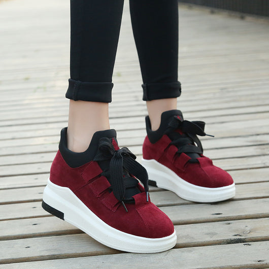 Zapatillas Deportivas con Suela Reforzada y Puntera Redondeada - Image 4
