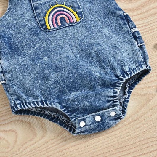 Conjunto de Dos Piezas: Peto Denim con Estampado Arcoíris y Pañoleta para Bebé Niña - Image 9