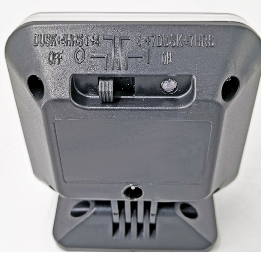 Indicador Disuasorio de TV con Simulación de Seguridad - Image 3