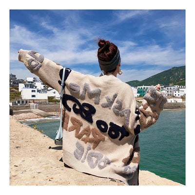 Cardigan Grueso Oversized con Letras - Suéter Voluminoso - Image 7