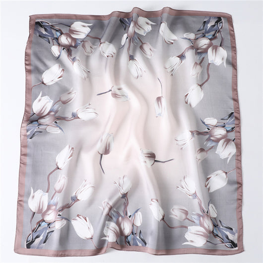 Pañuelo de Seda Floral Versátil para Cualquier Ocasión - Image 3