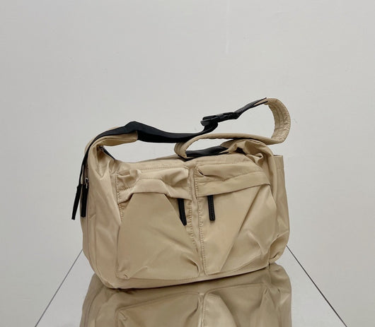 Bolso Crossbody Deportivo Minimalista - Image 16