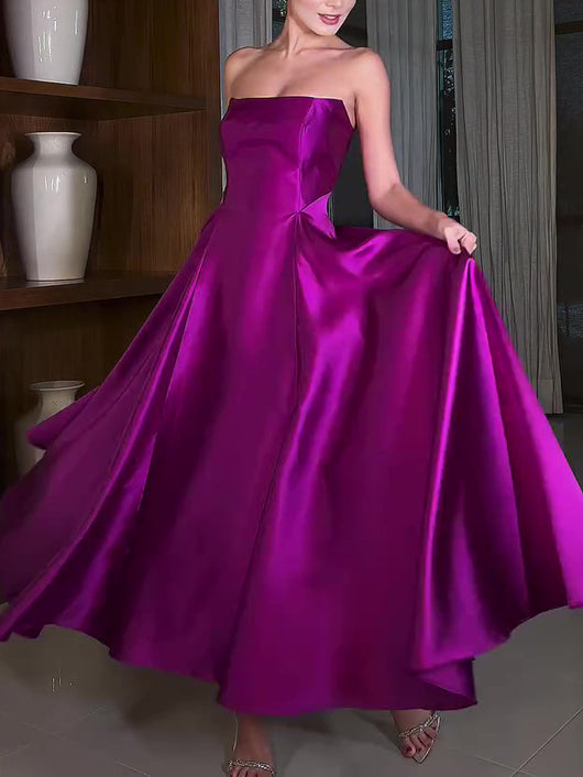 Vestido Satinado con Falda Amplia y Escote Tubo