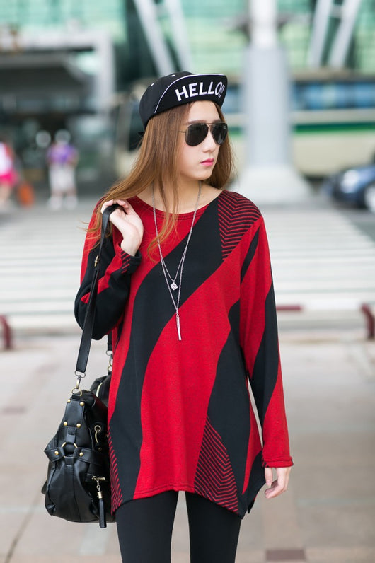 Chaqueta Larga Suelta con Patrón de Rayas - Diseño Moderno y Versátil