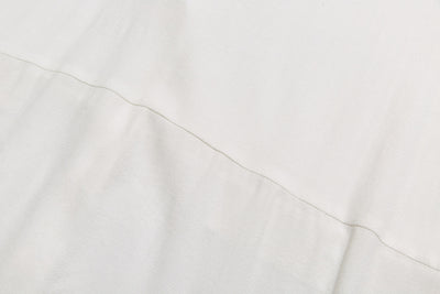 Blusa Blanca con Pliegues y Detalle Pit Strip - Image 7