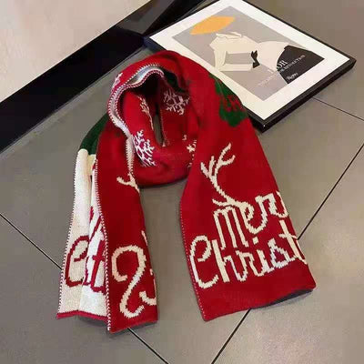 Bufanda Navideña de Punto Rojo - Cálida y Versátil para Todos - Image 8