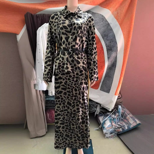 Conjunto de Falda y Blusa Leopardo Manga Larga - Image 3