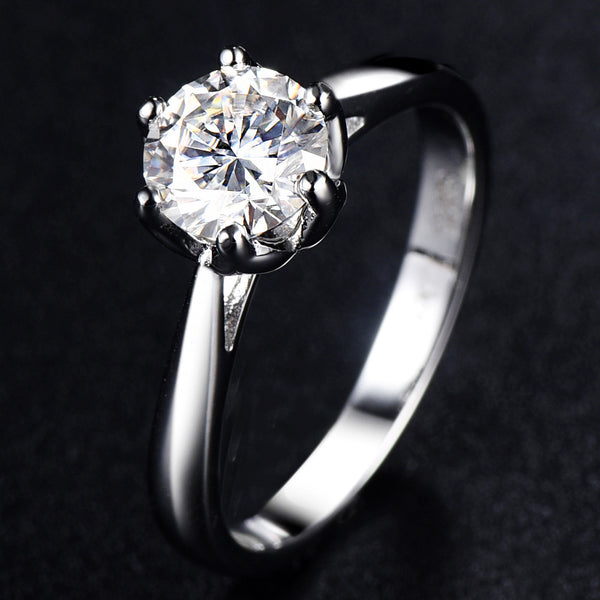 Anillo de Plata Esterlina con Diamante de 1 Quilate