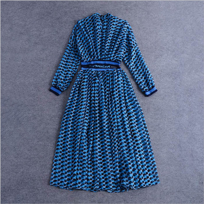 Vestido Calado Elegante - Image 4