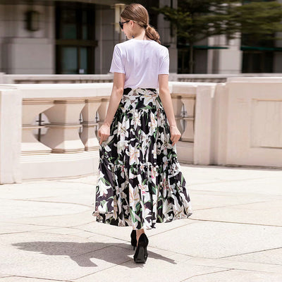 Conjunto Elegante: Blusa Blanca con Falda Midi Negra y Blanca - Image 25