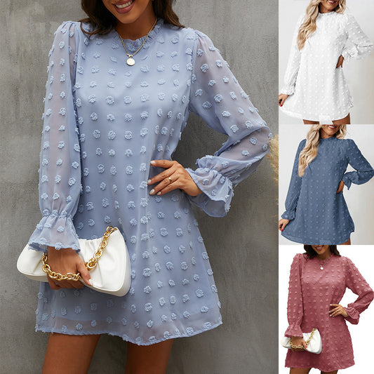 Vestido Elegante de Invierno con Cuello de Encaje y Mangas Abullonadas