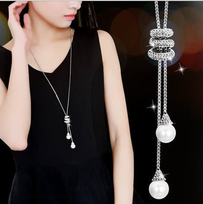 Collar Largo de Perlas con Dije de Diamante y Borla - Cadena Elegante para Suéter