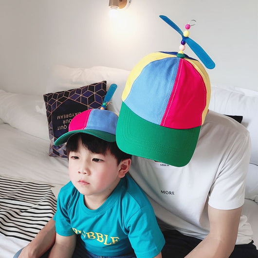 Gorro Infantil con Hélice Giratoria de Bambú - Image 7
