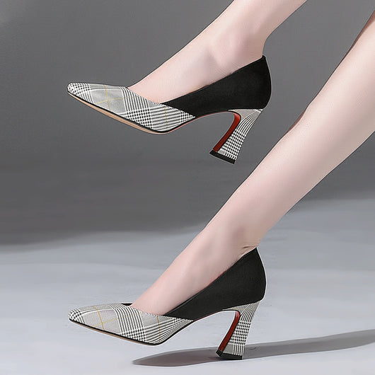 Zapatos de Tacón Grueso a Cuadros para Mujer - Diseño Versátil y Cómodo