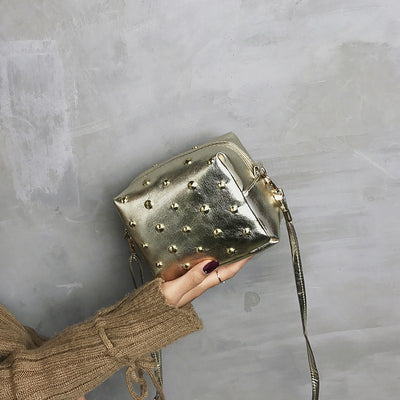 Bolso Mensajero Mujer con Remaches - Diseño Fashion Moderno - Image 11