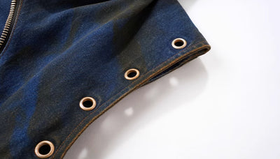 Chaleco Denim Deconstruido con Capucha - Estilo Industrial - Image 17