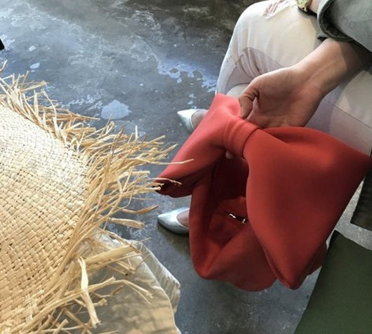 Bolsa de Algodón con Diseño de Moño y Forma Cóncava - Image 9