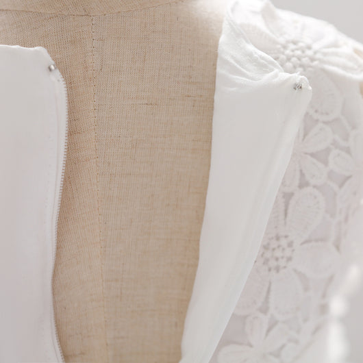 Vestido de Princesa en Encaje y Malla para Niña - Image 12