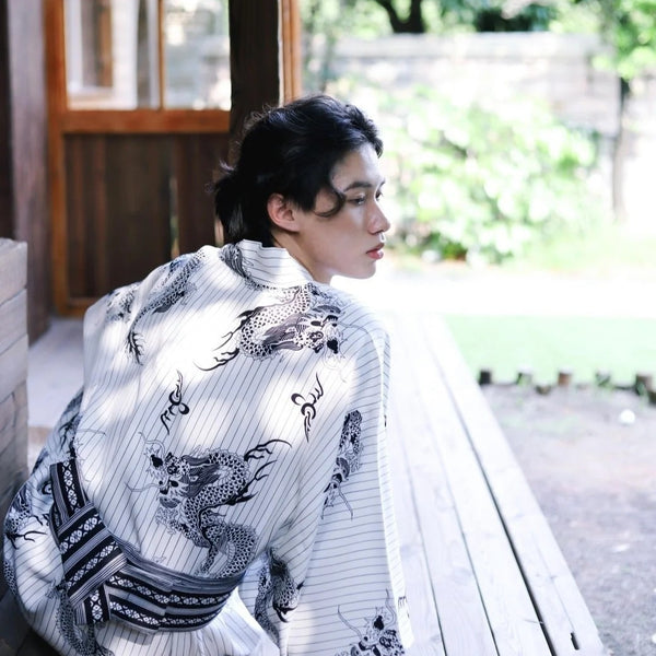 Kimono Formal Tradicional Japonés para Hombre - Image 5