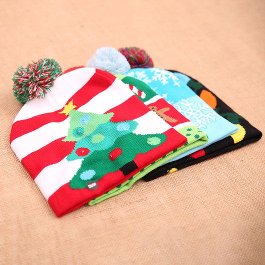 Gorro Navideño Tejido con Luces LED - Árbol de Navidad y Muñeco de Nieve - Image 3