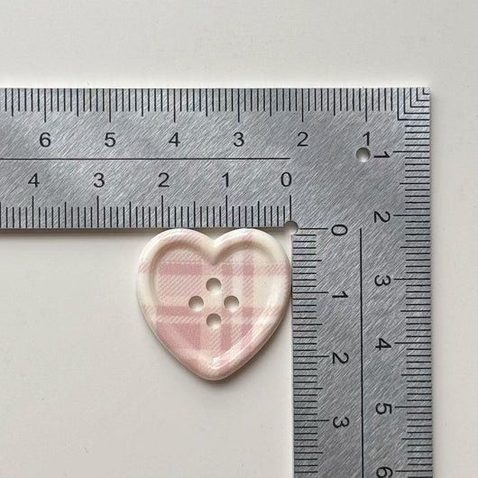 Botón Decorativo de Corazón a Cuadros - Image 35
