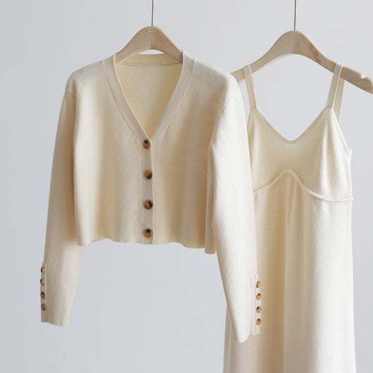 Conjunto Elegante: Cardigan Corto + Vestido Tejido con Tirantes - Image 14