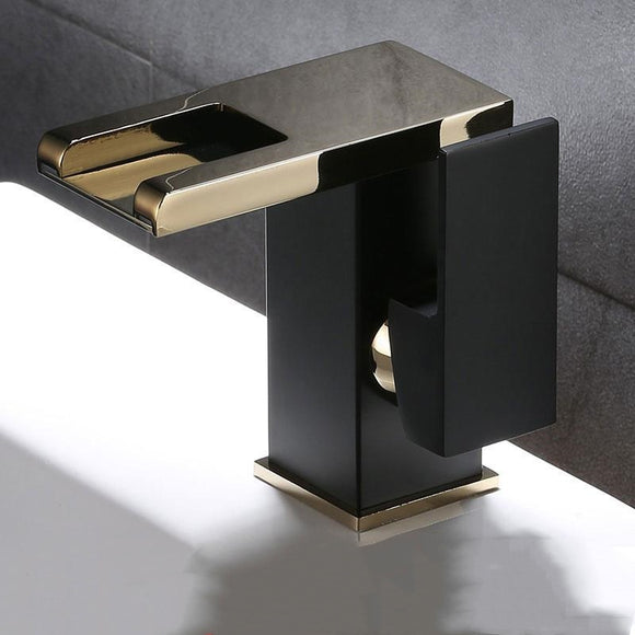 Grifo Cascada de Cobre para Baño