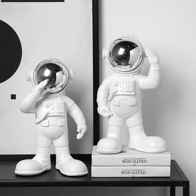 Figura Decorativa Astronauta en Resina - Modelo Artesanal - Image 3