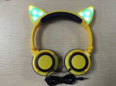Audífonos Inalámbricos con Orejas de Gato Luminosas y Diseño Plegable - Image 10