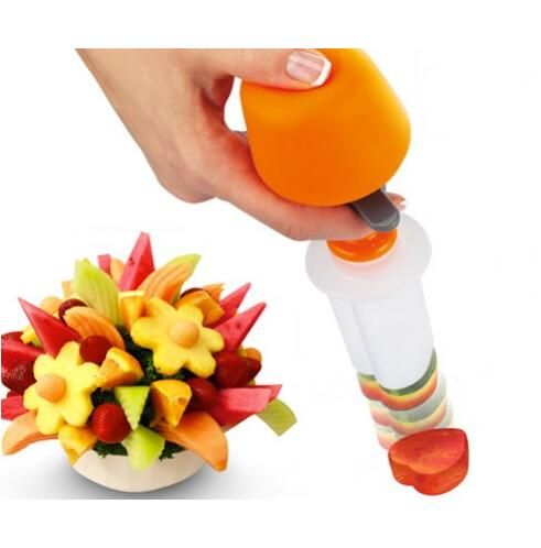 Arreglo Artístico de Frutas Talladas