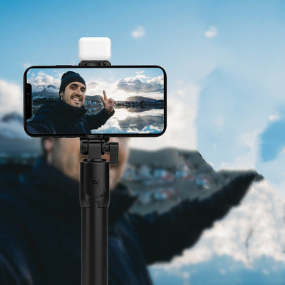 Palo Selfie Trípode con Luz LED Bluetooth Compatible con iPhone - Transmisión en Vivo - Image 2